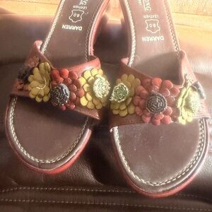Women's Floral Leather Sandals - Brown and Multicolor